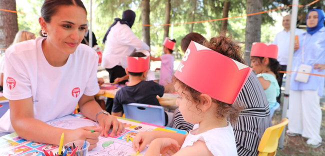 İstanbul’da Çocuklar “Oyun Her Yerde” Dedi