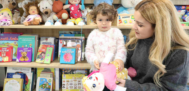 Oyuncak Kütüphanesi Çocukların Yüzünü Güldürdü